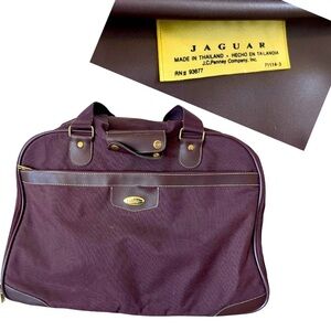 Authentic Vintage car‎ Jaguar Canvas & Leather Plum Colored travel zip Bag